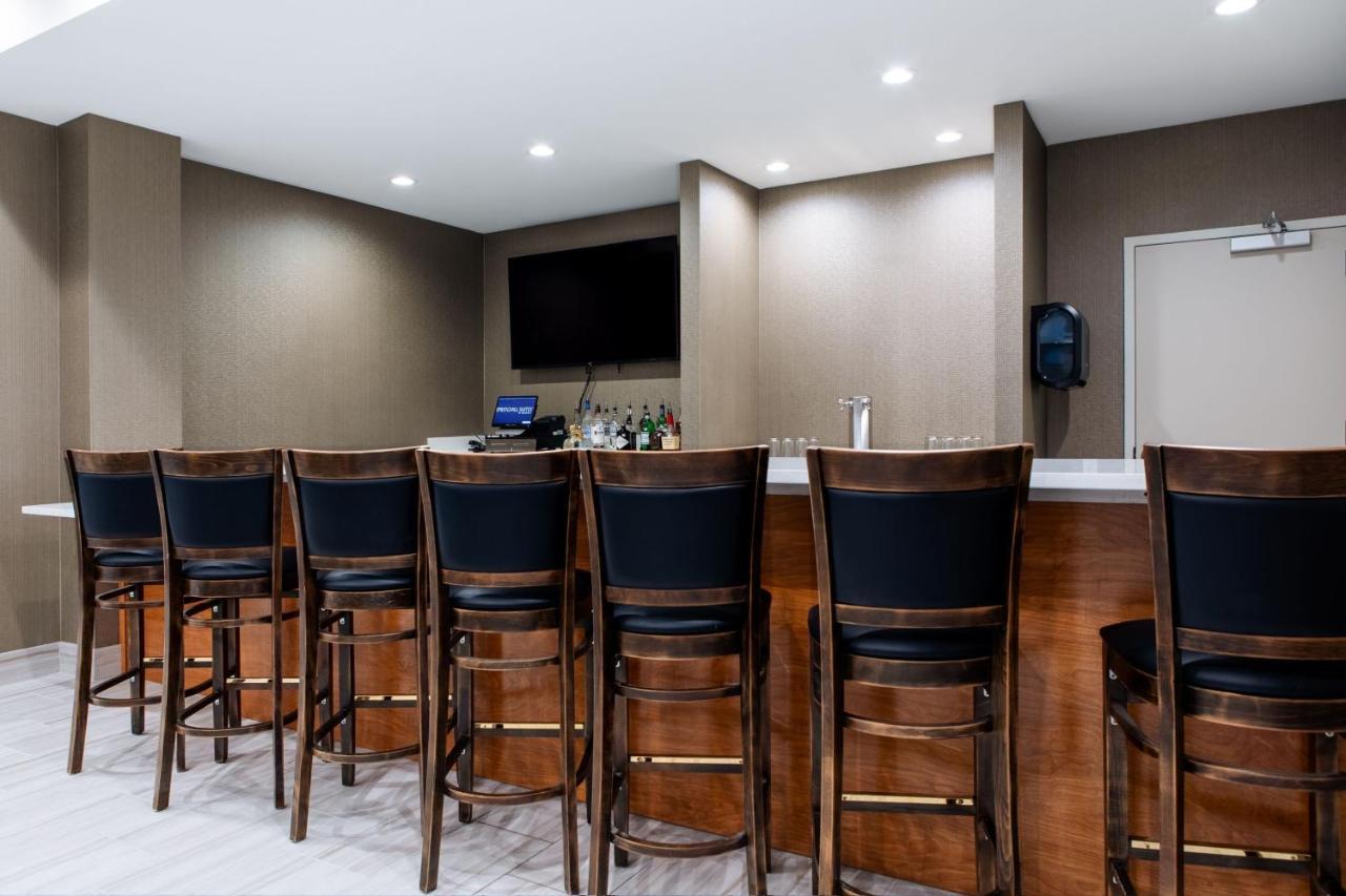 Springhill Suites By Marriott Честер Экстерьер фото
